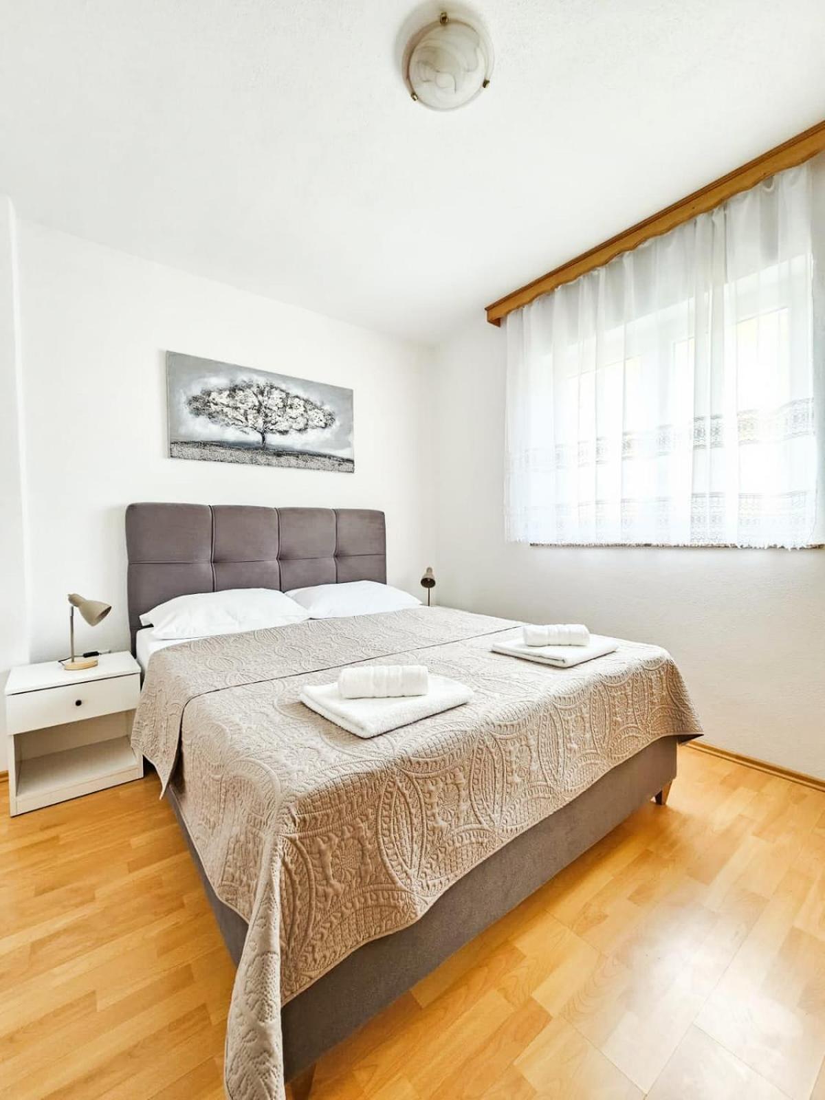 Apartments Karalic Ll Crikvenica Bagian luar foto